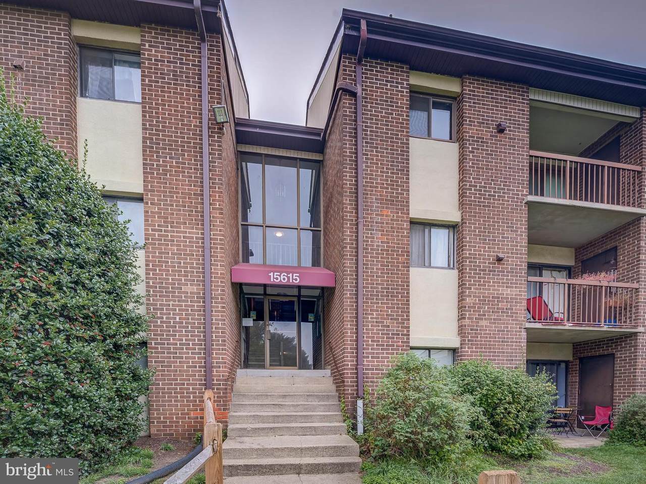 15615 Dorset Road - Photo 1