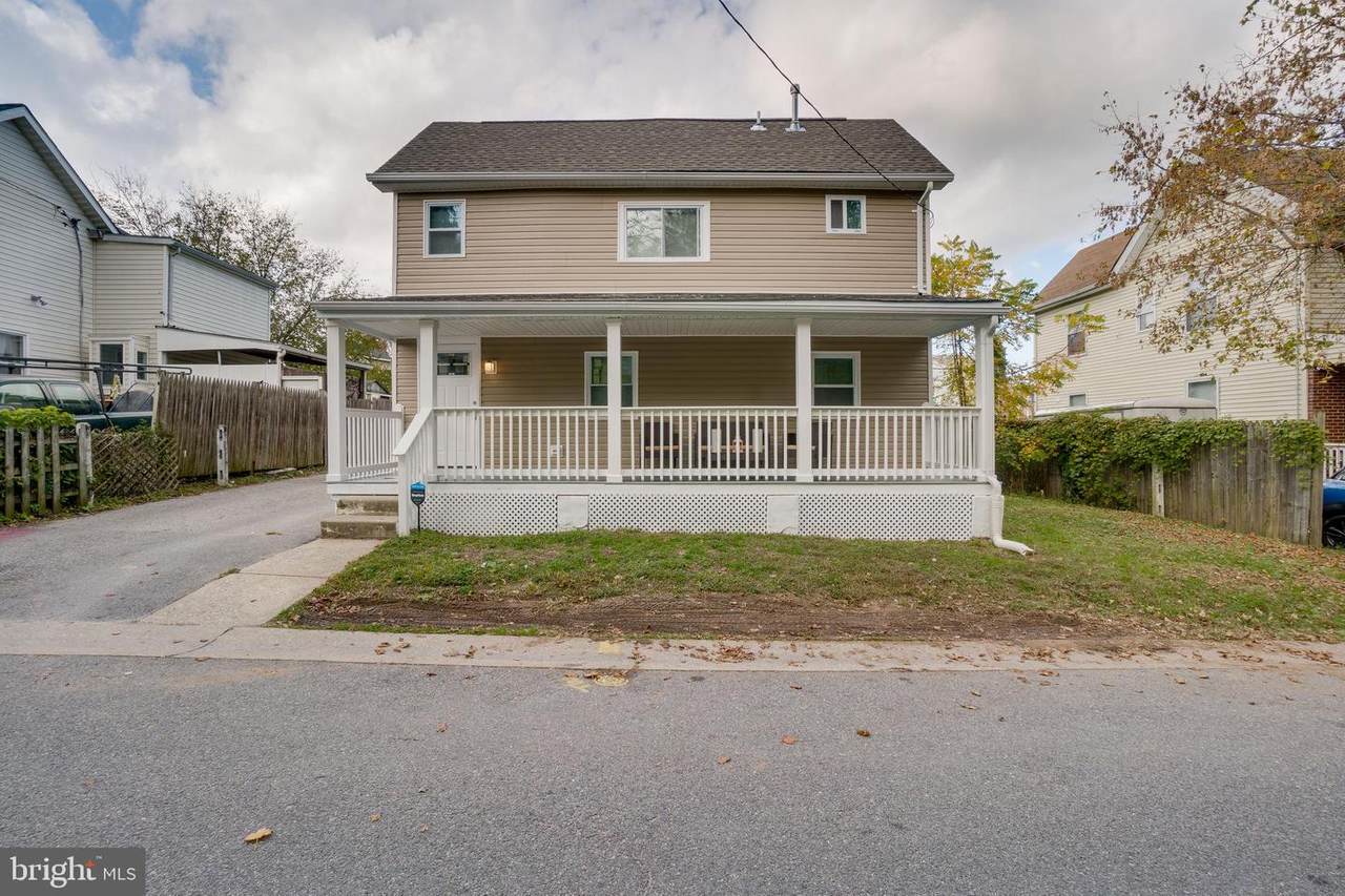 5797 Railroad Avenue - Photo 1