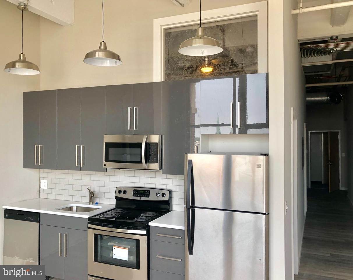 340 12TH Street - Photo 1