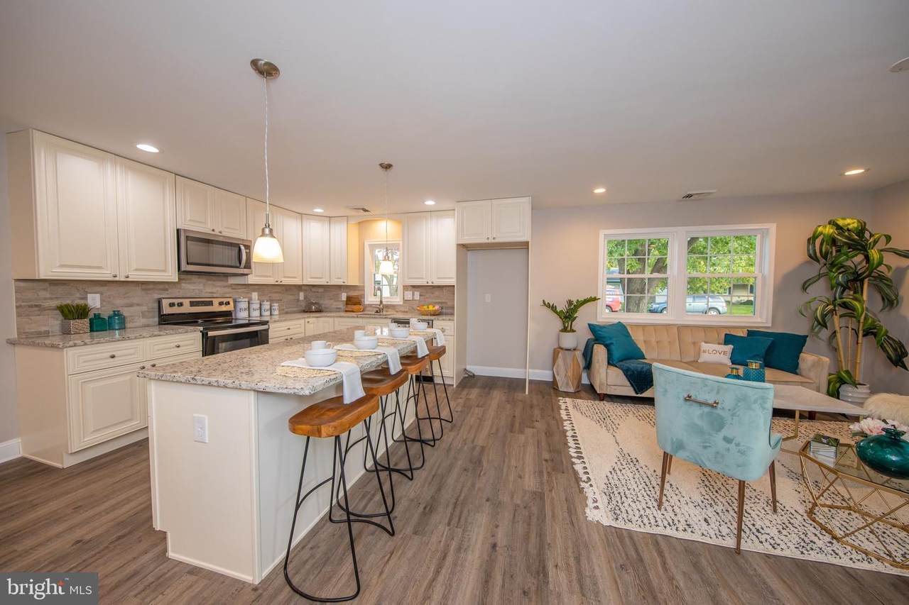 49 Sugarmaple Lane - Photo 1
