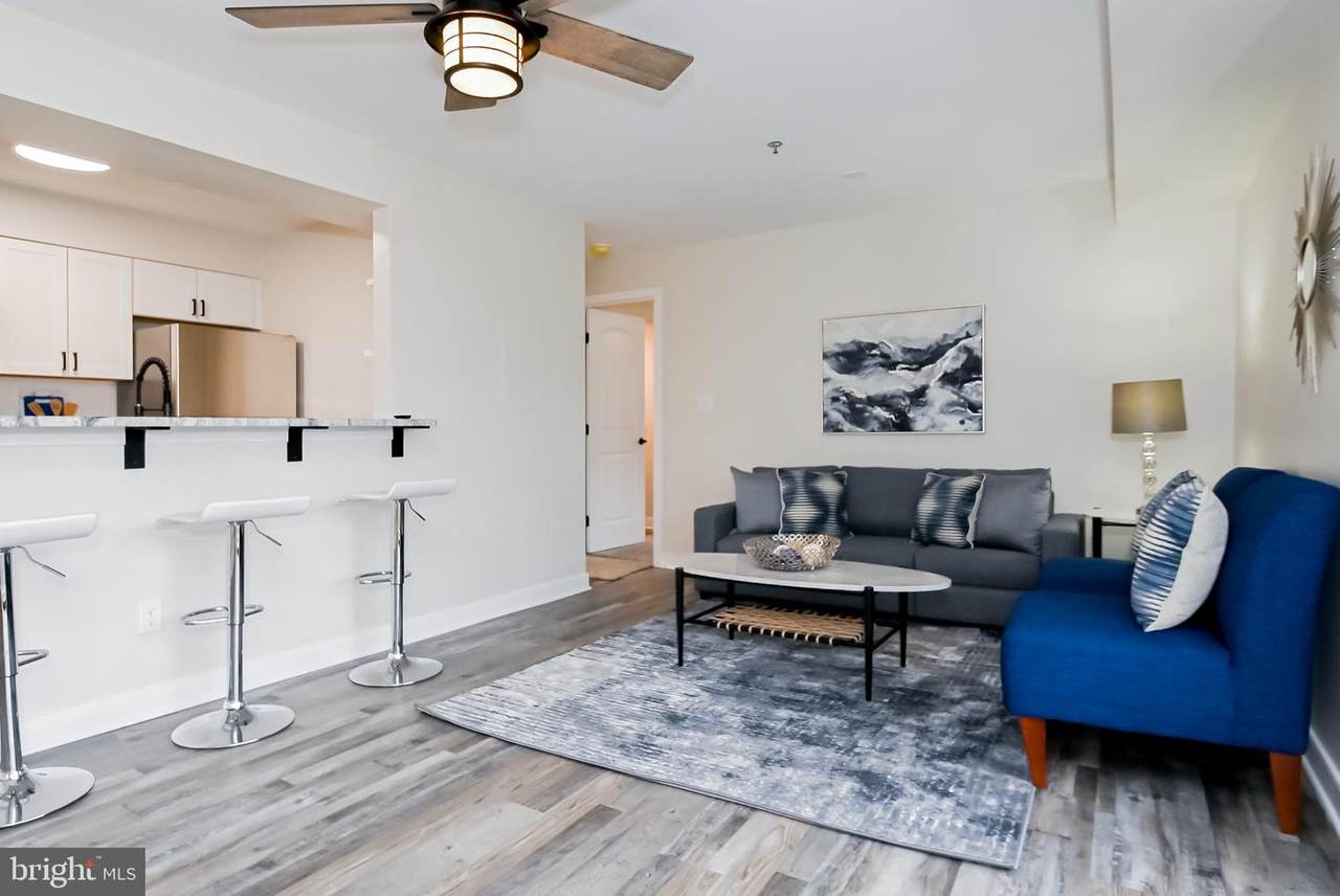 1413 Governor Circle - Photo 1