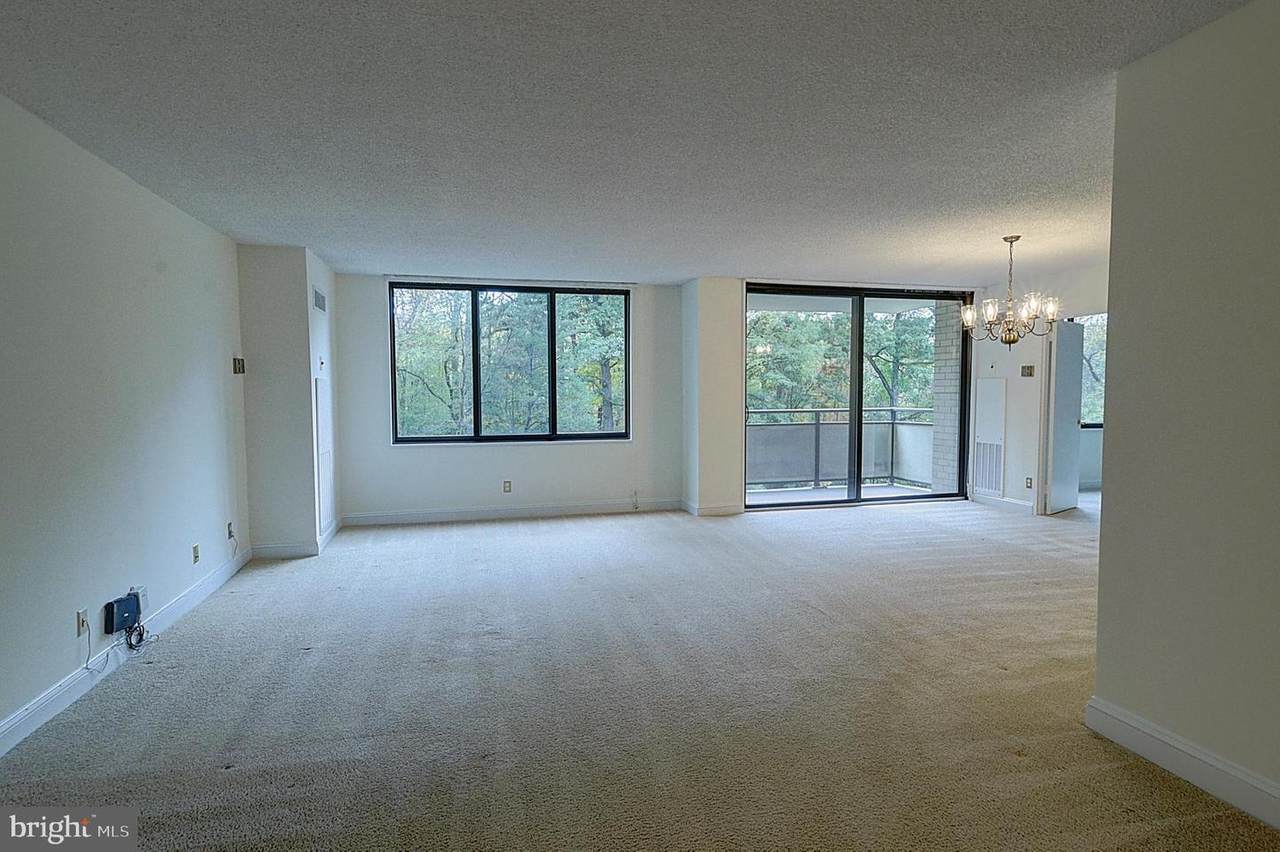 5225 Pooks Hill Road - Photo 1