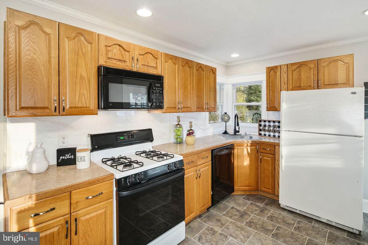8518 Stockton Avenue - Photo 1
