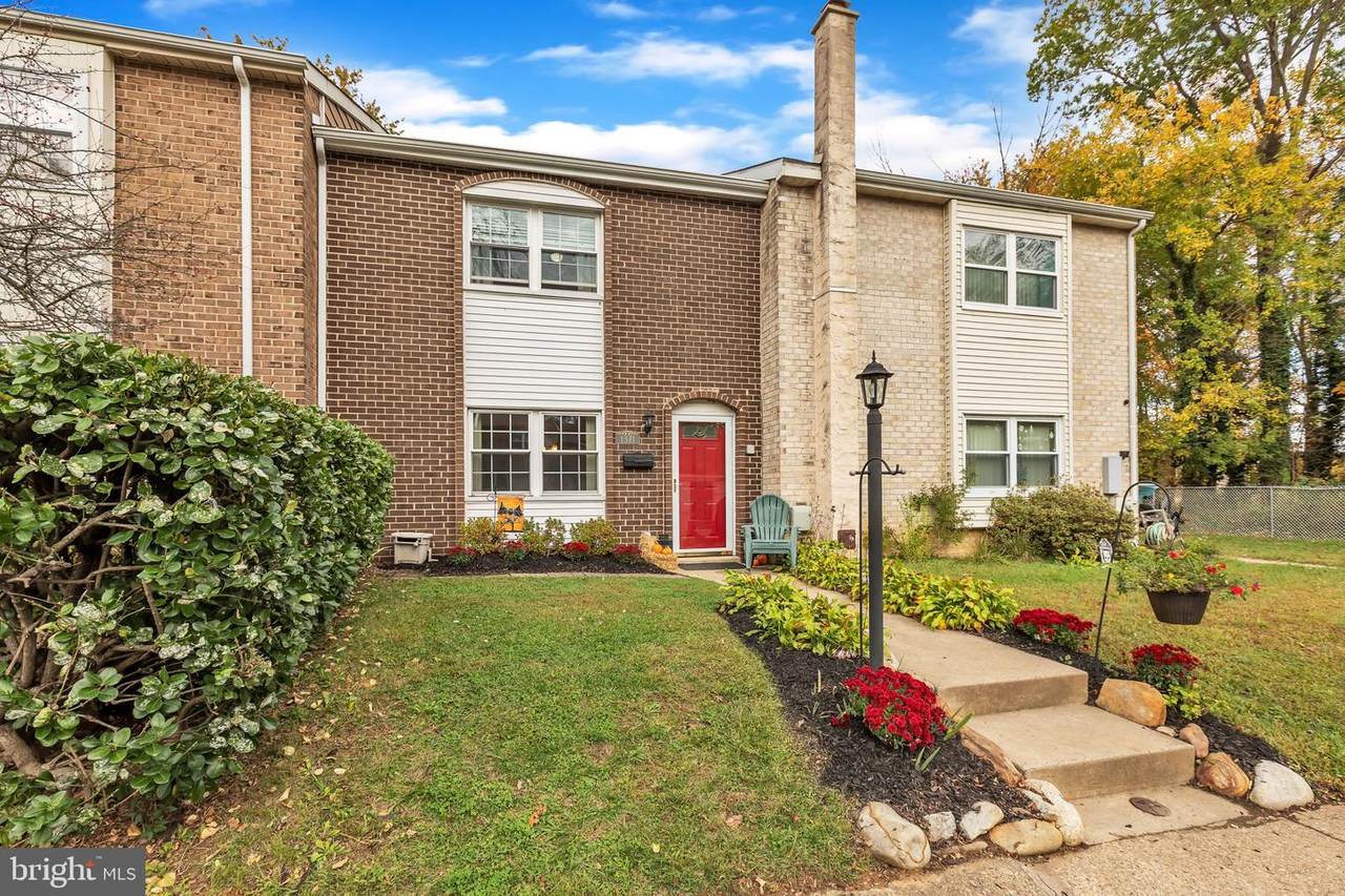 1371 Abbey Way - Photo 1