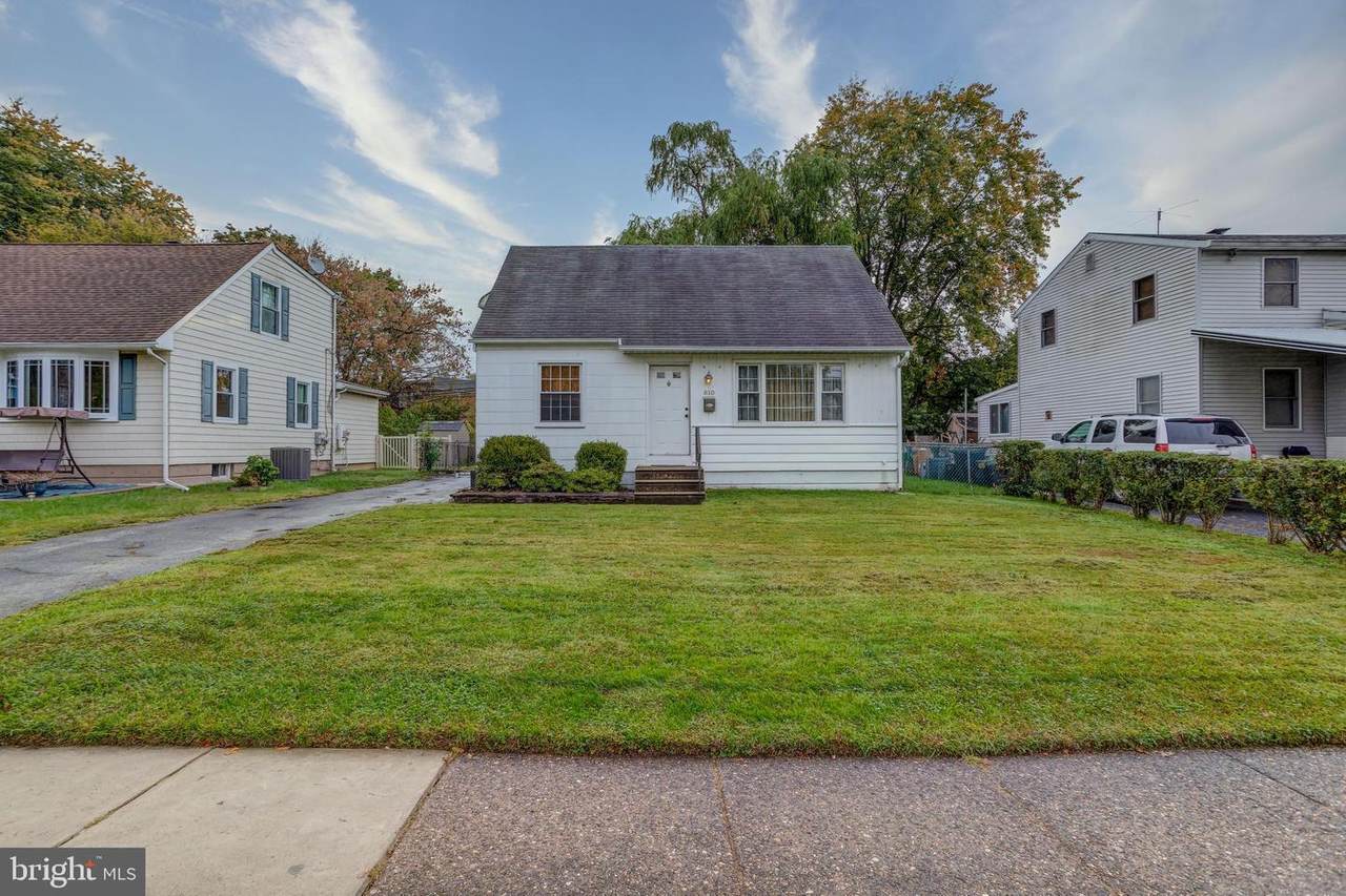 810 Fairview Road - Photo 1
