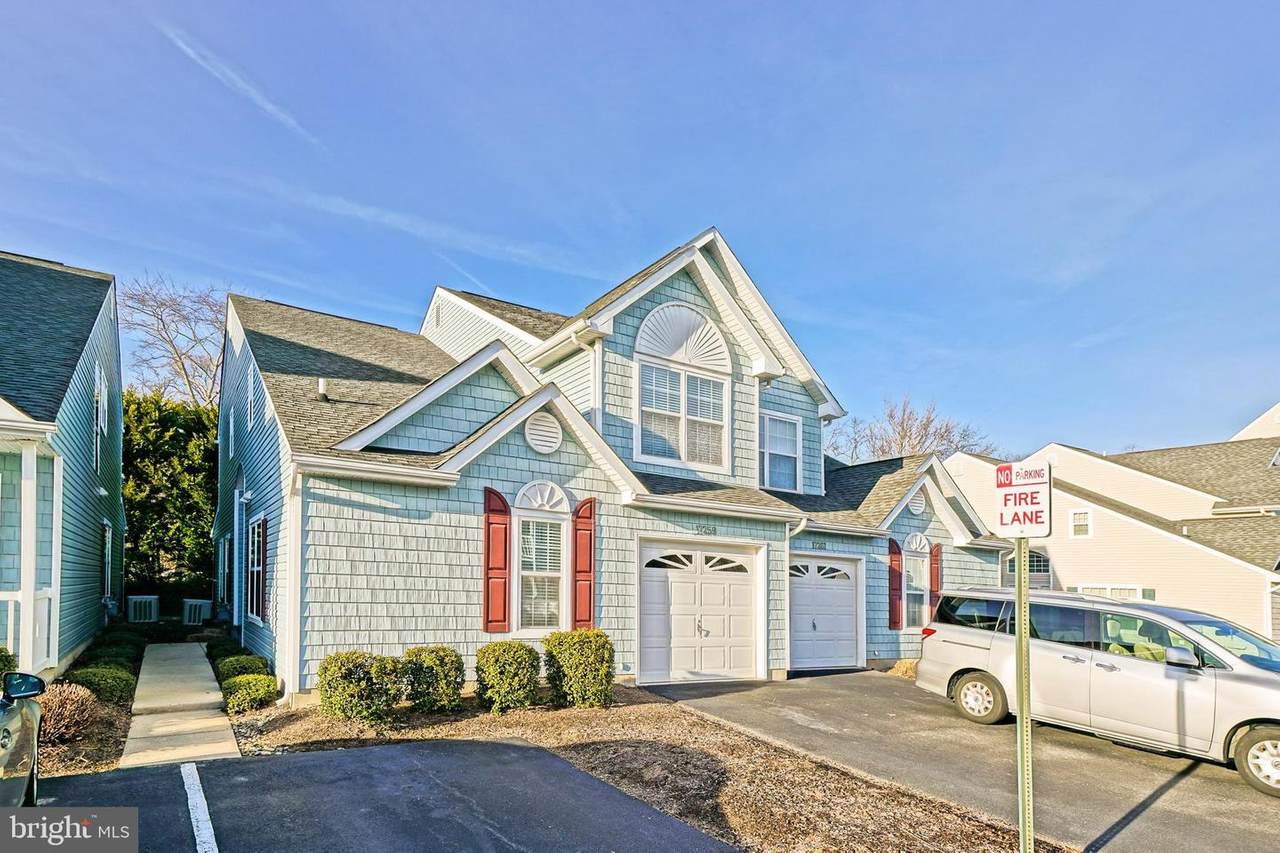 17259 Queen Anne Way - Photo 1