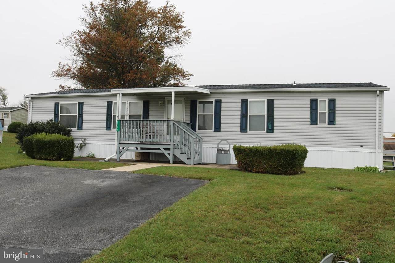 5601 Classic Court - Photo 1