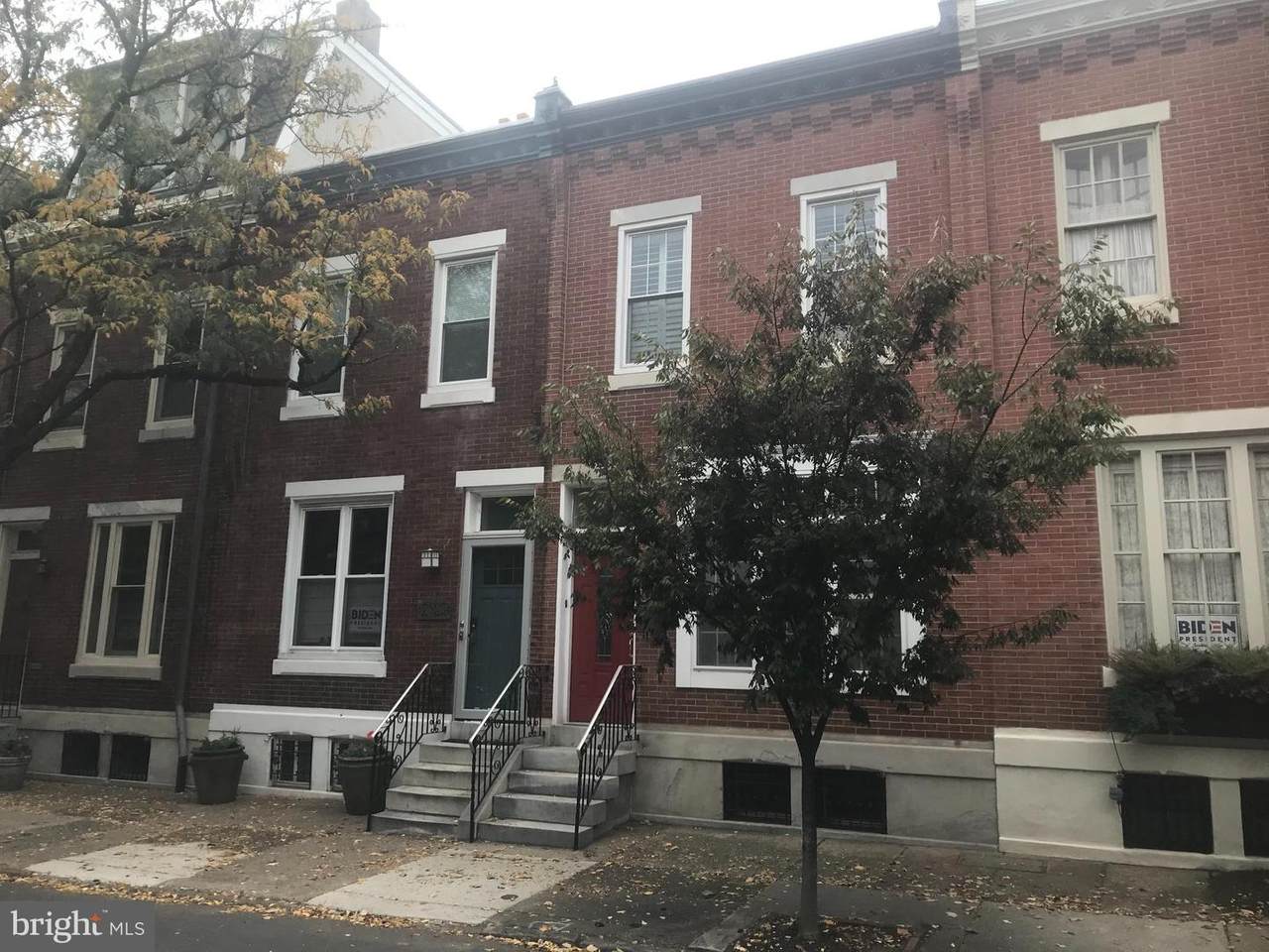 2423 Lombard Street - Photo 1