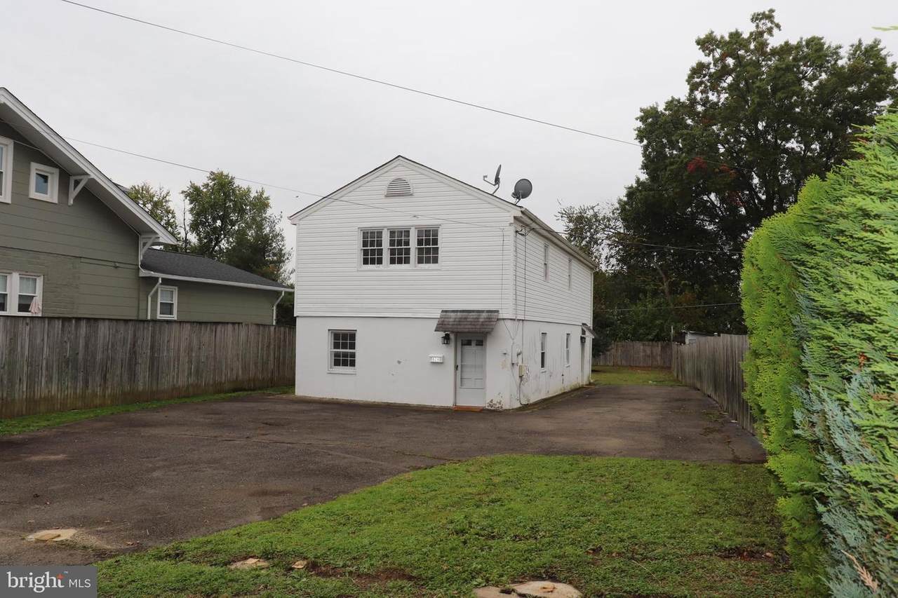 826 Glebe Road - Photo 1