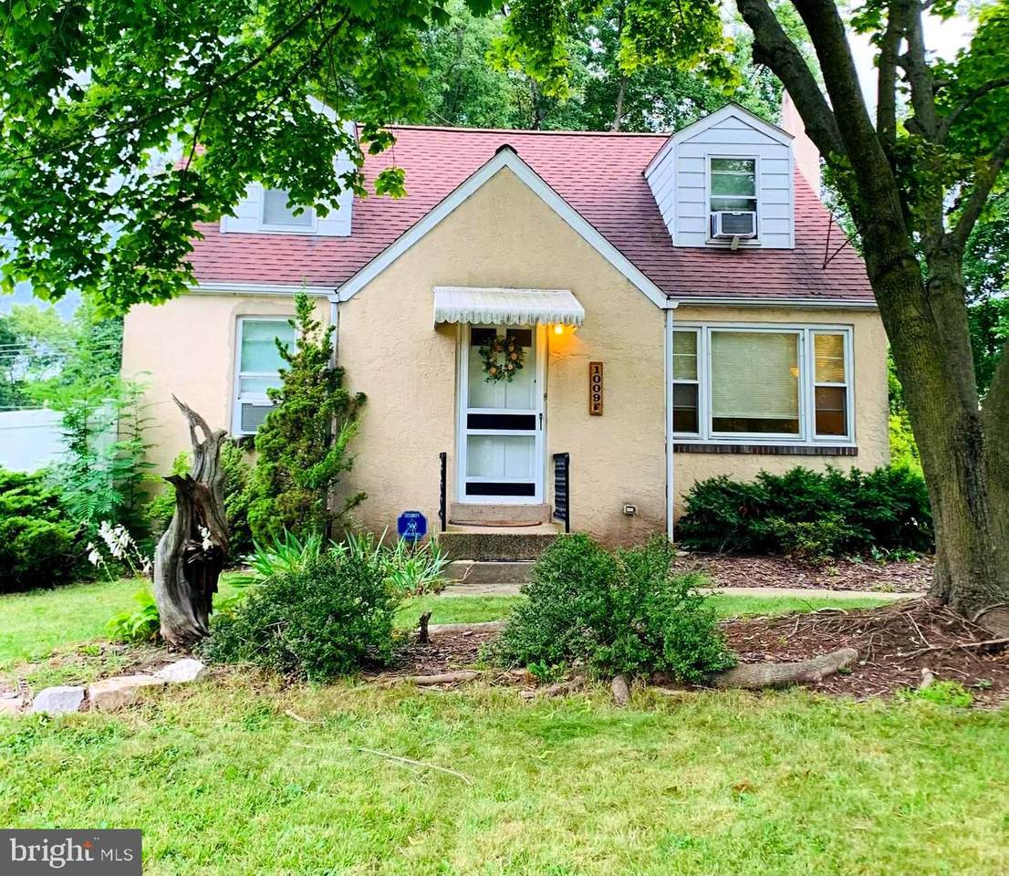 1009 Main Street - Photo 1