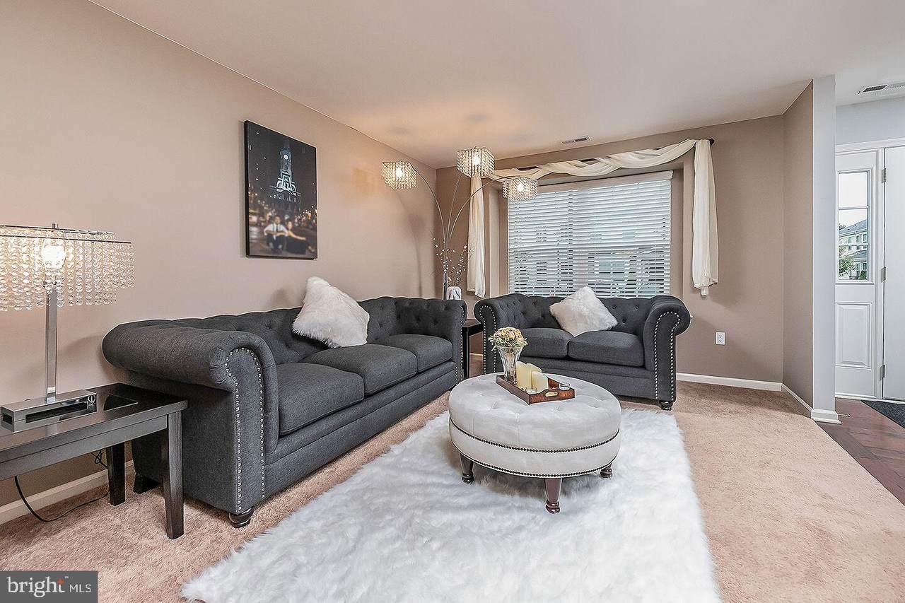 503 Lexington Mews - Photo 1