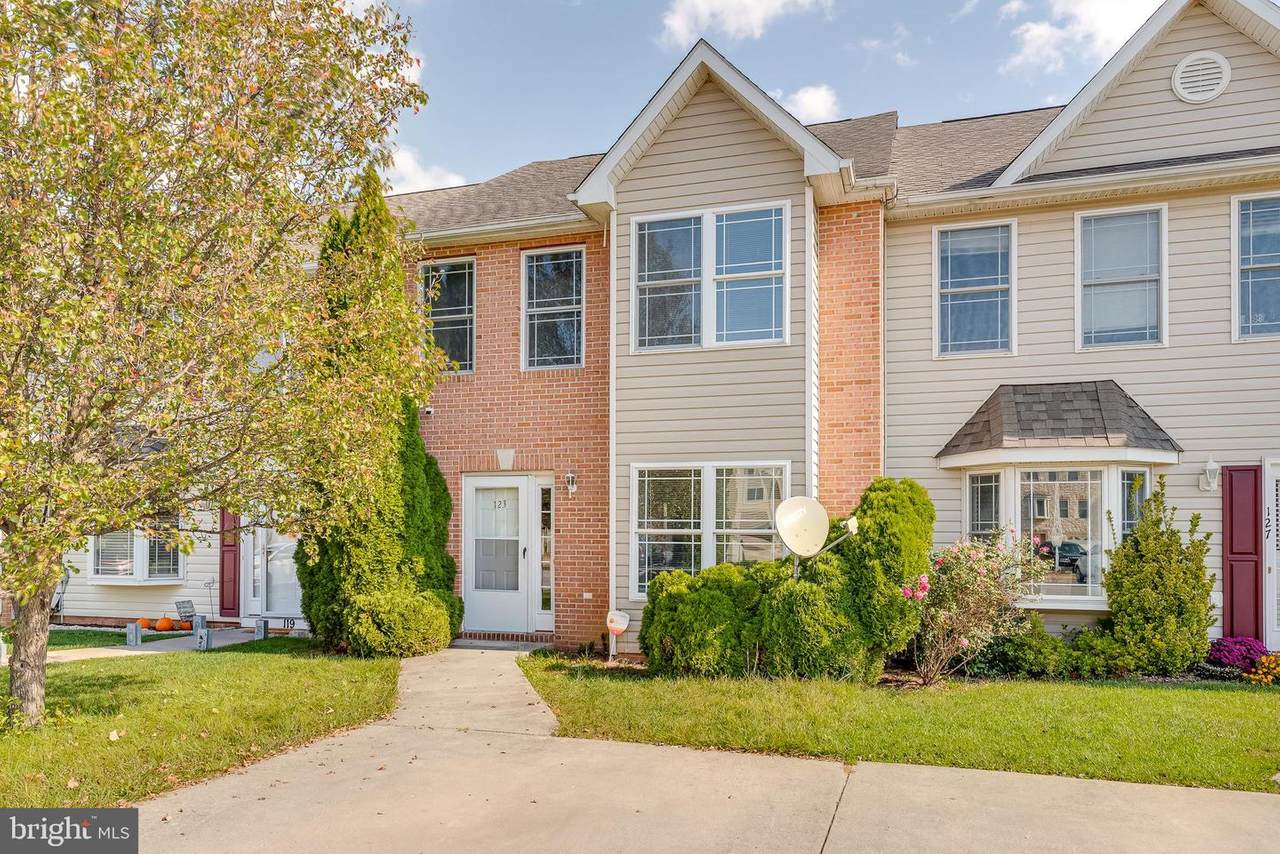 123 Baltusrol Drive - Photo 1