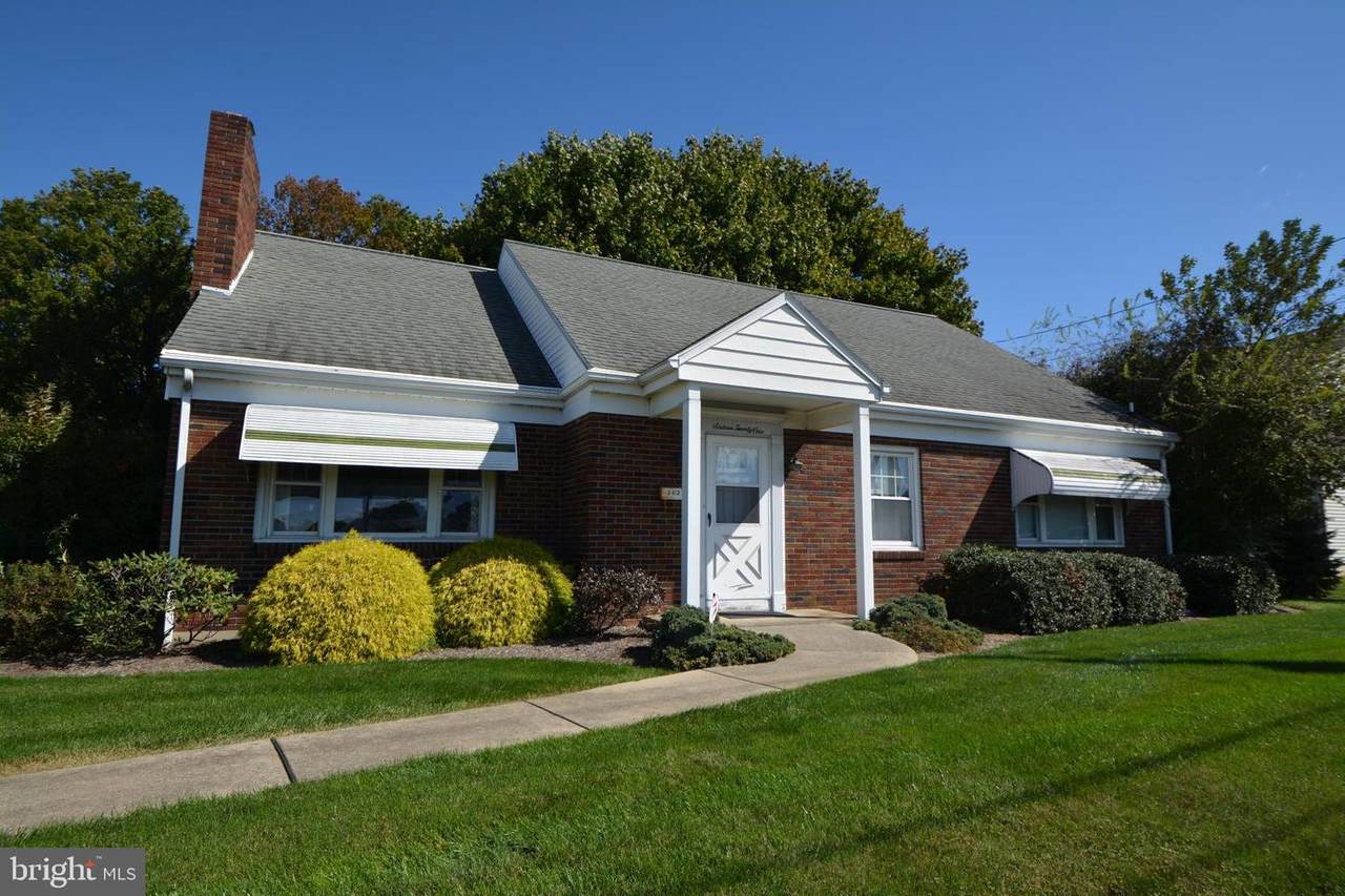 1621 Main Street - Photo 1