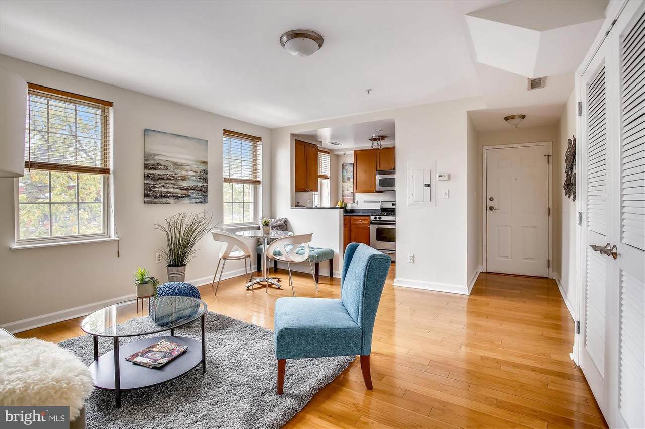1417 Newton Street - Photo 1