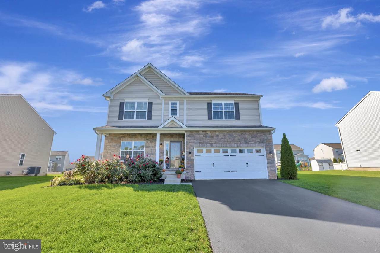 185 Westbury Drive - Photo 1