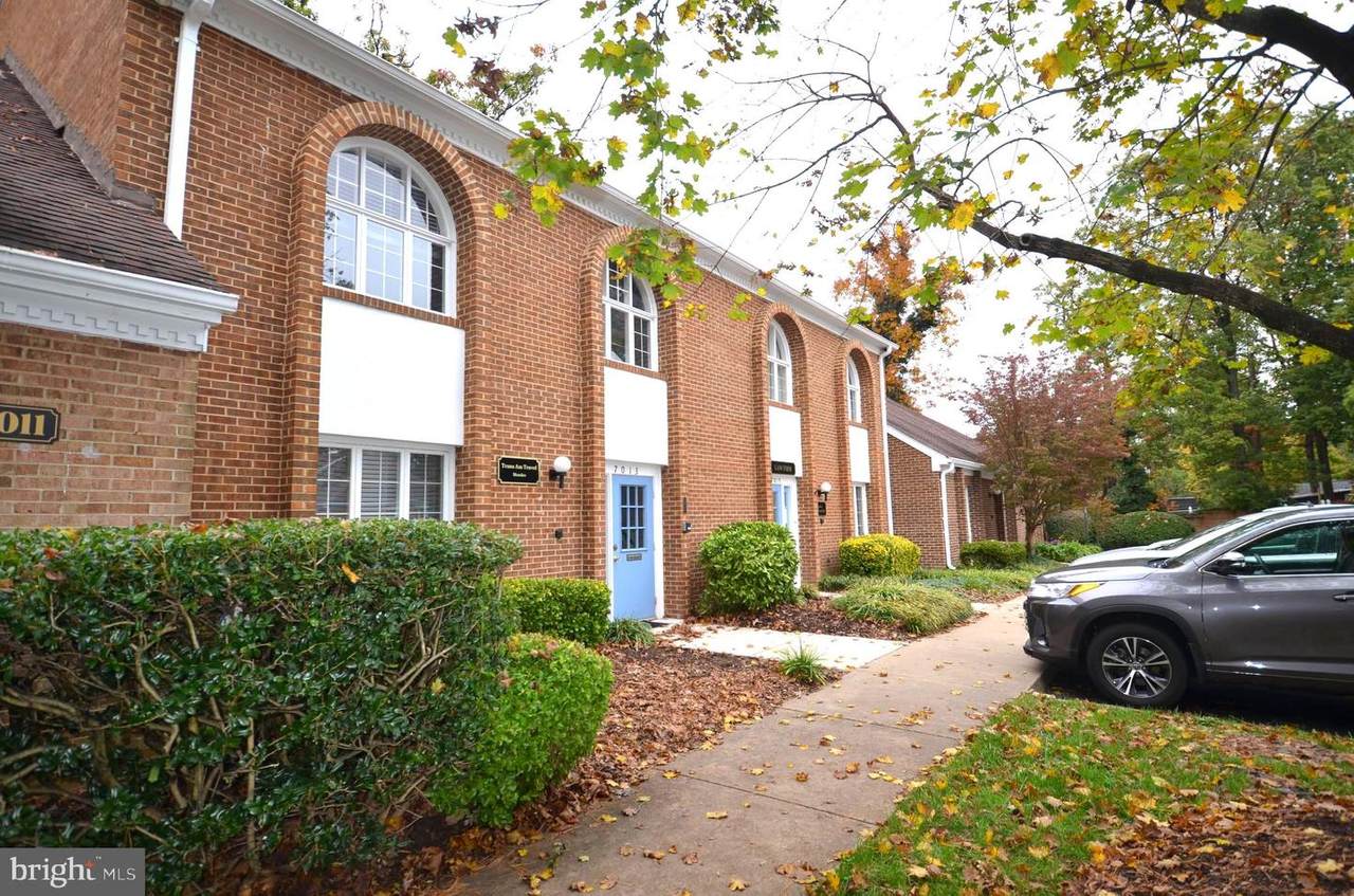 7013 Backlick Court - Photo 1