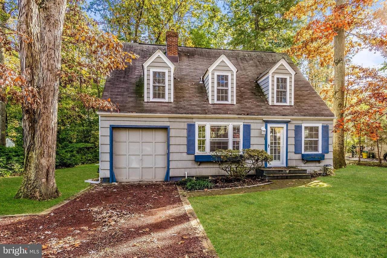 39 Scott Avenue - Photo 1
