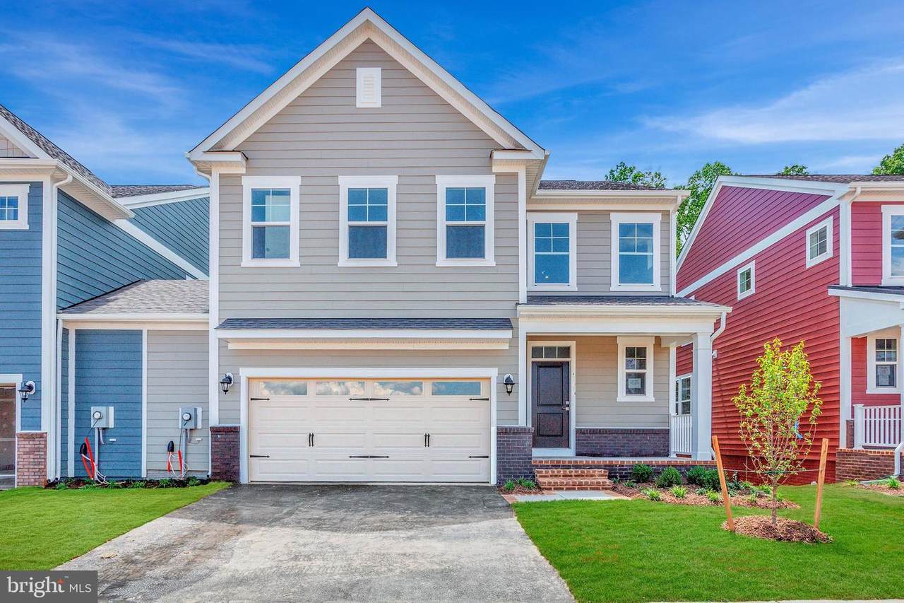 8910 Meadowlark Glen Road - Photo 1
