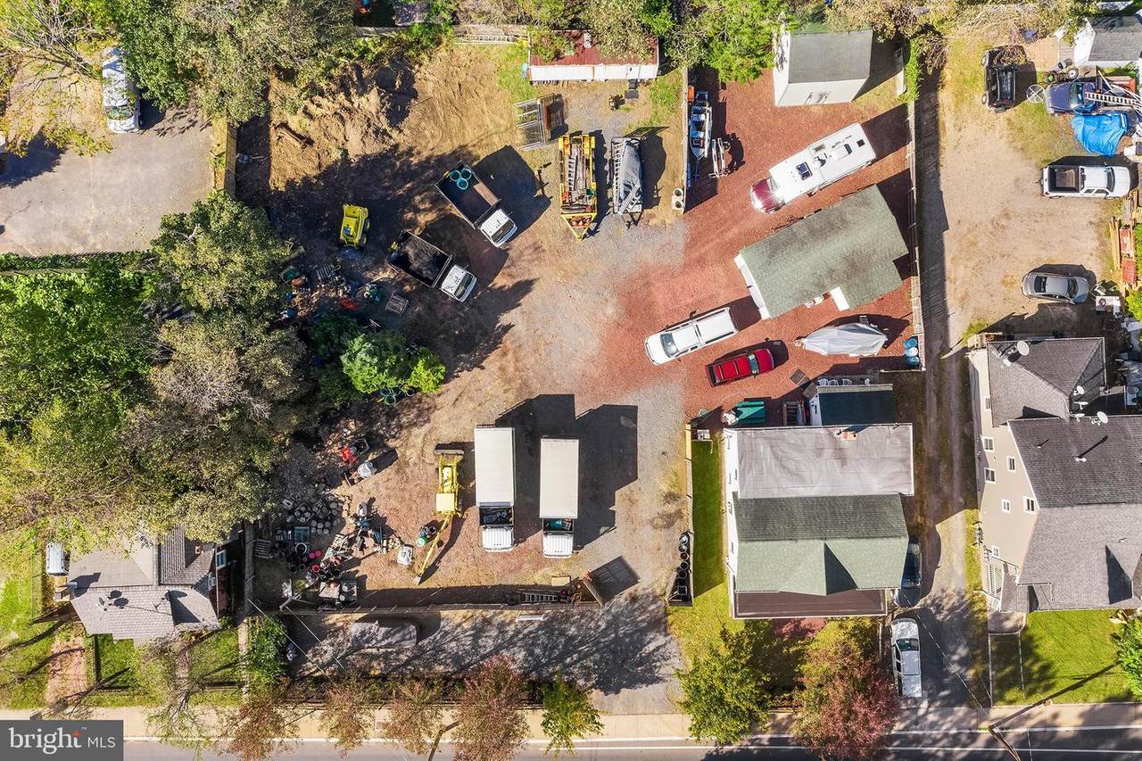 569 Joline Ave - Photo 1