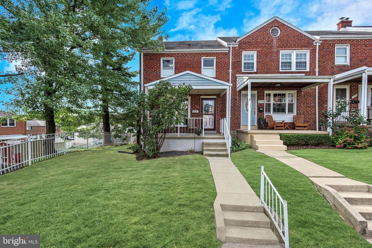 1041 Downton Road - Photo 1