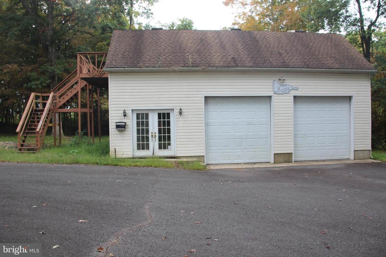 990 West End Boulevard - Photo 1