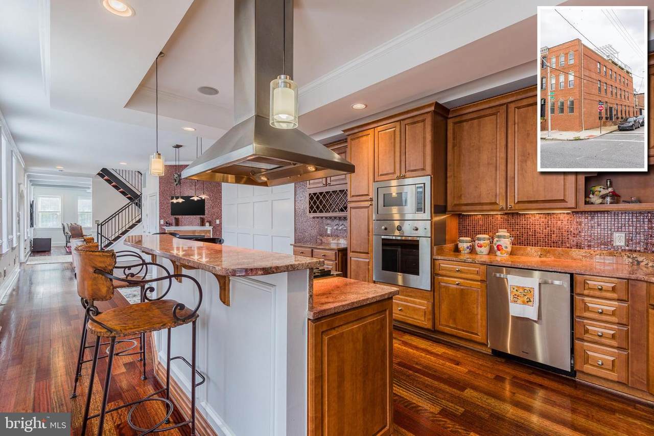 3218 Hudson Street - Photo 1
