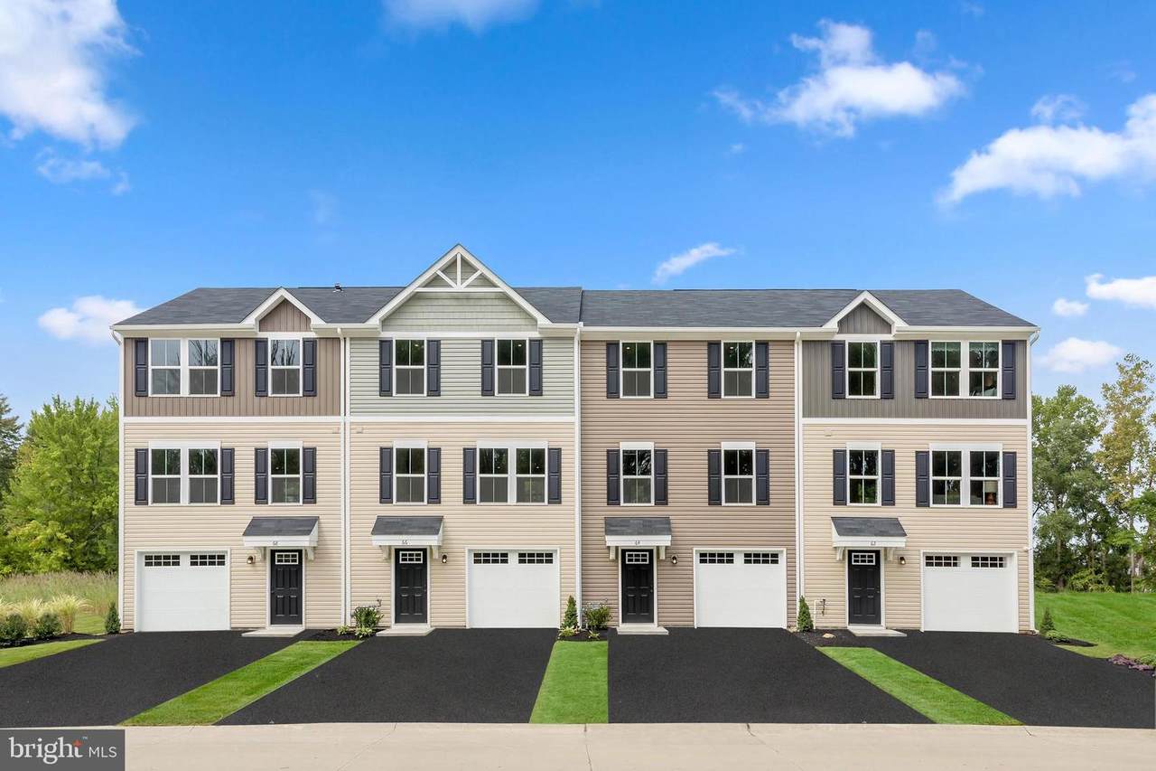 1010 Snickers Court - Photo 1
