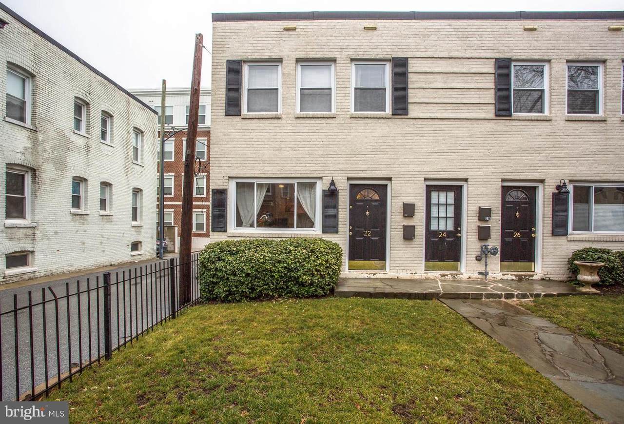 22 17TH Street - Photo 1