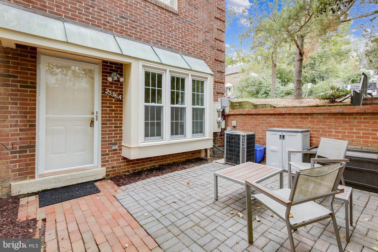 2536 Fairfax Drive - Photo 1
