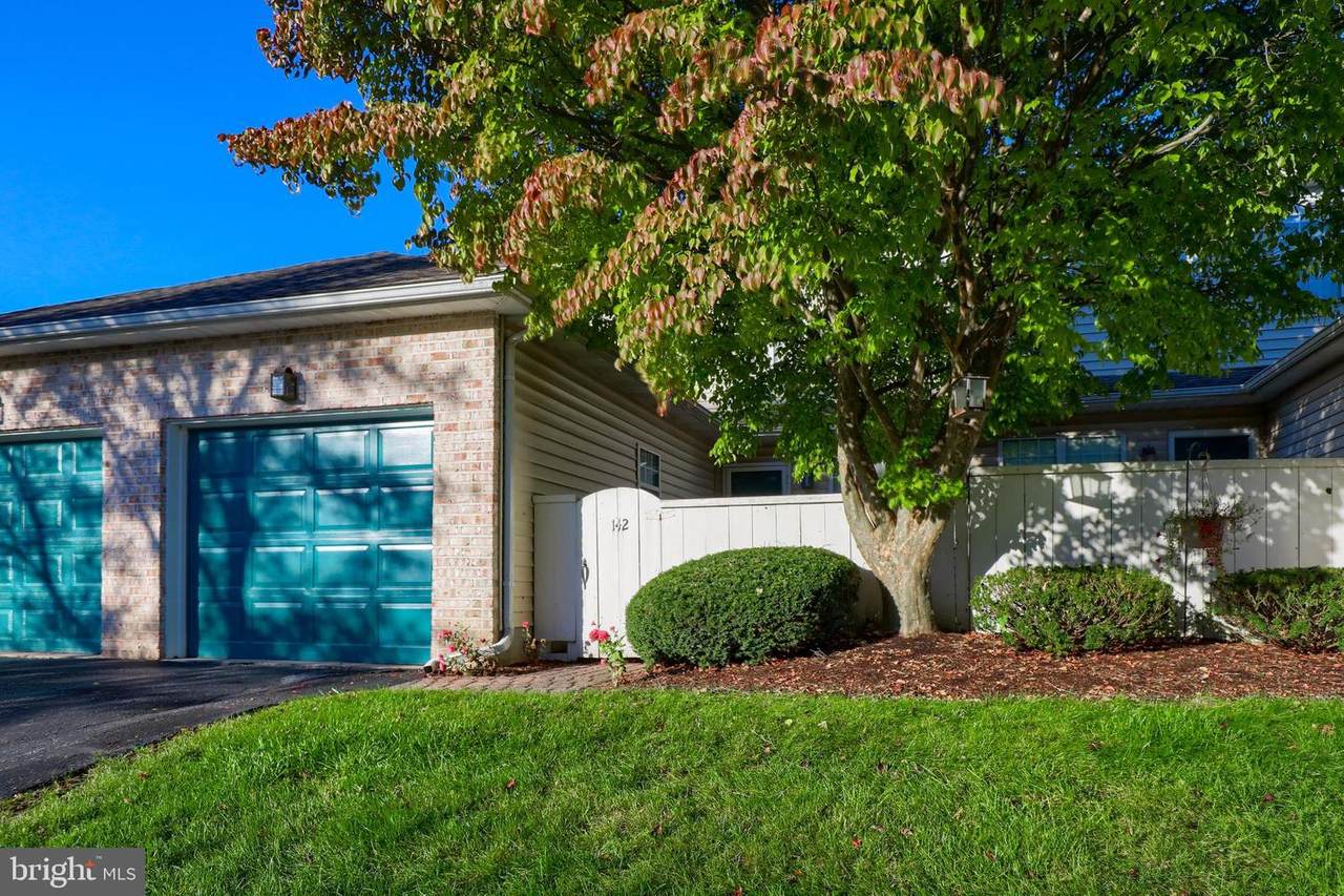 142 Pinnacle Point Drive - Photo 1