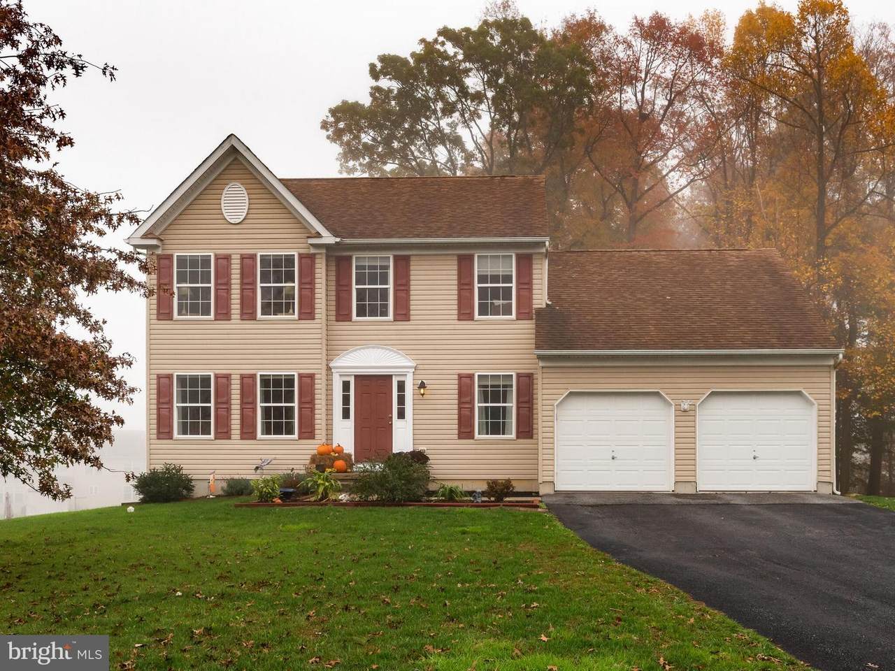 102 Cornwall Place - Photo 1