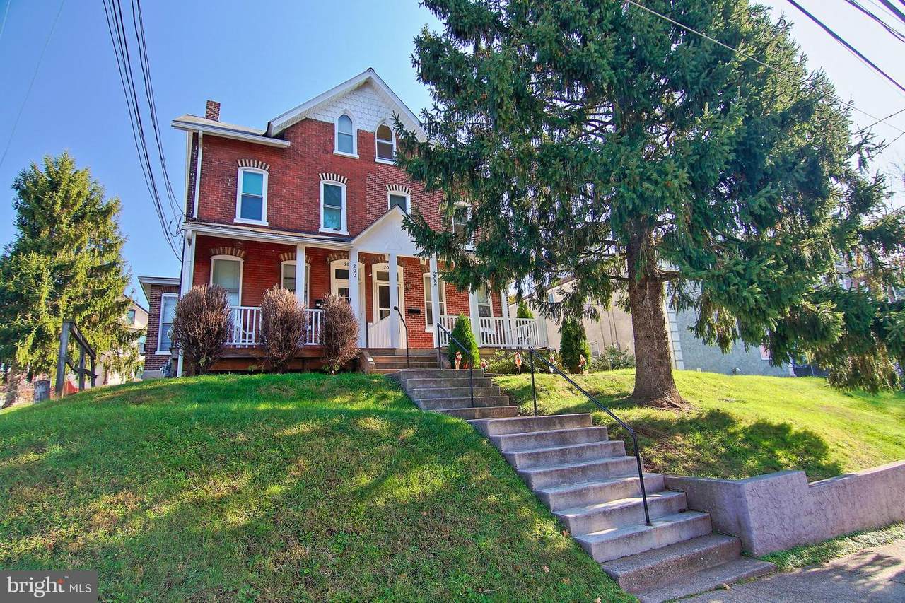 202 2ND Avenue - Photo 1