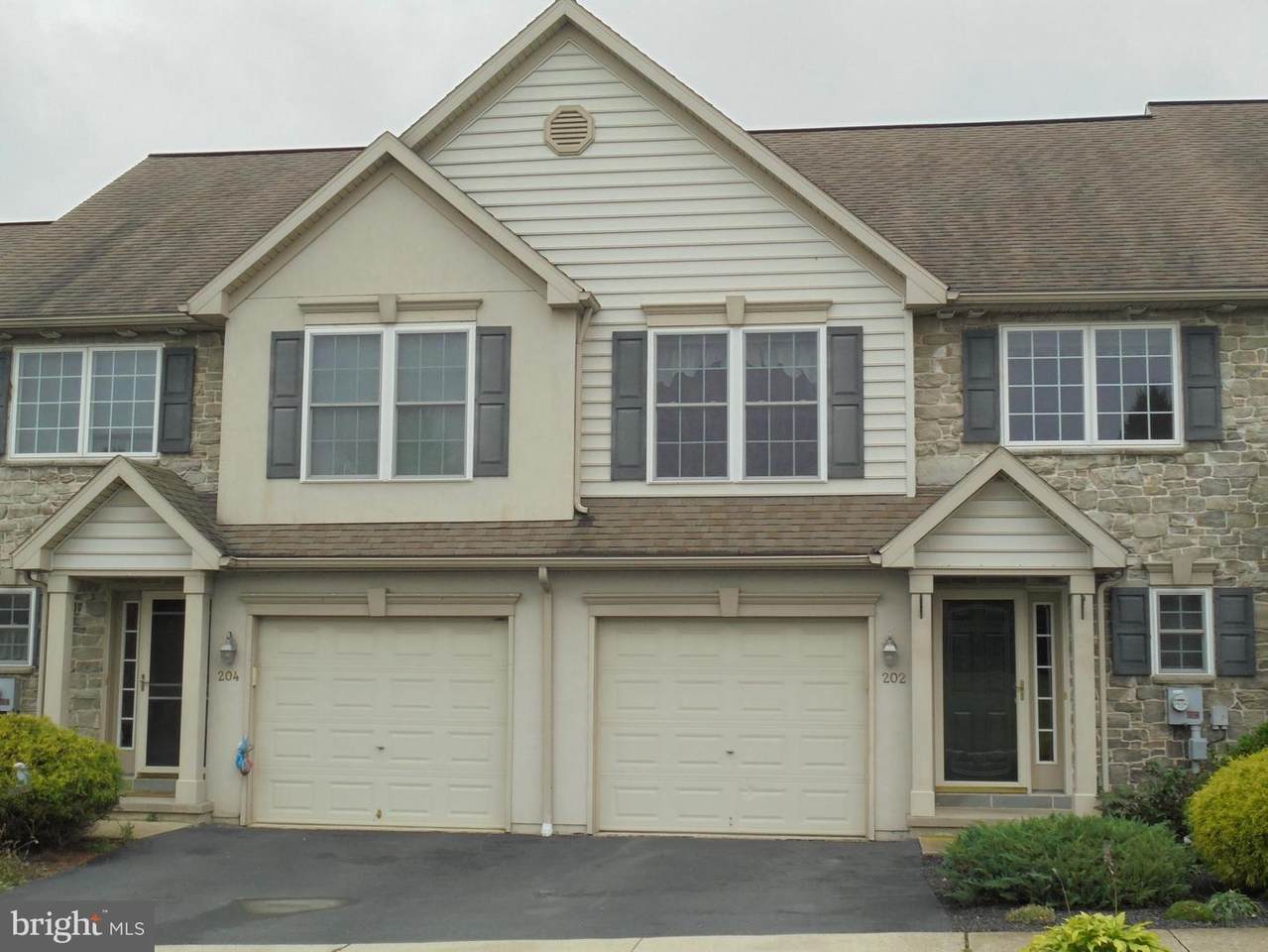202 Brookefield Road - Photo 1