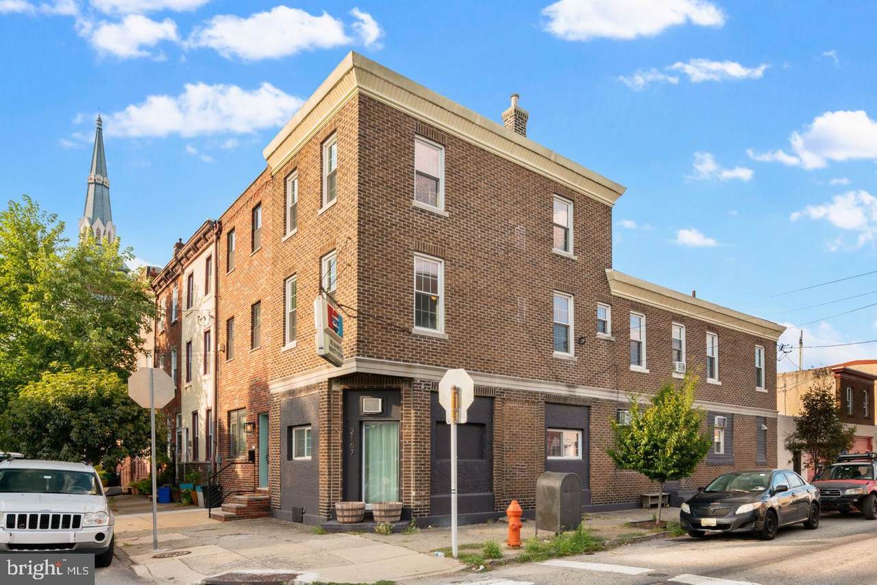 2167 Cumberland Street - Photo 1