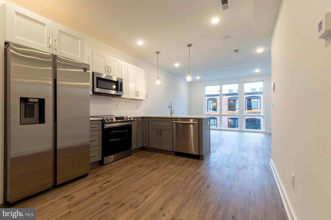 304-8 Master Street - Photo 1