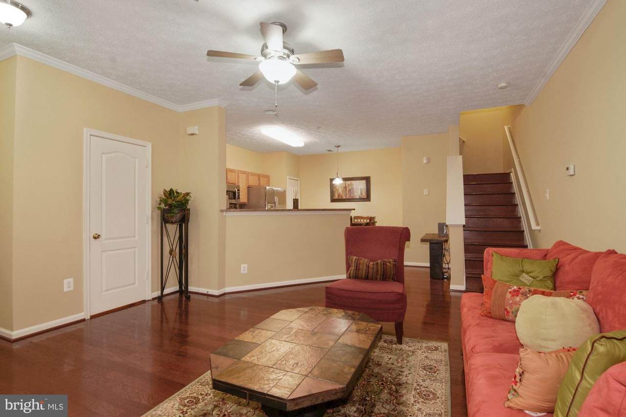 4004 Enders Lane - Photo 1