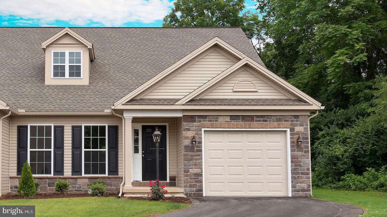 214 Thorncrest Drive - Photo 1