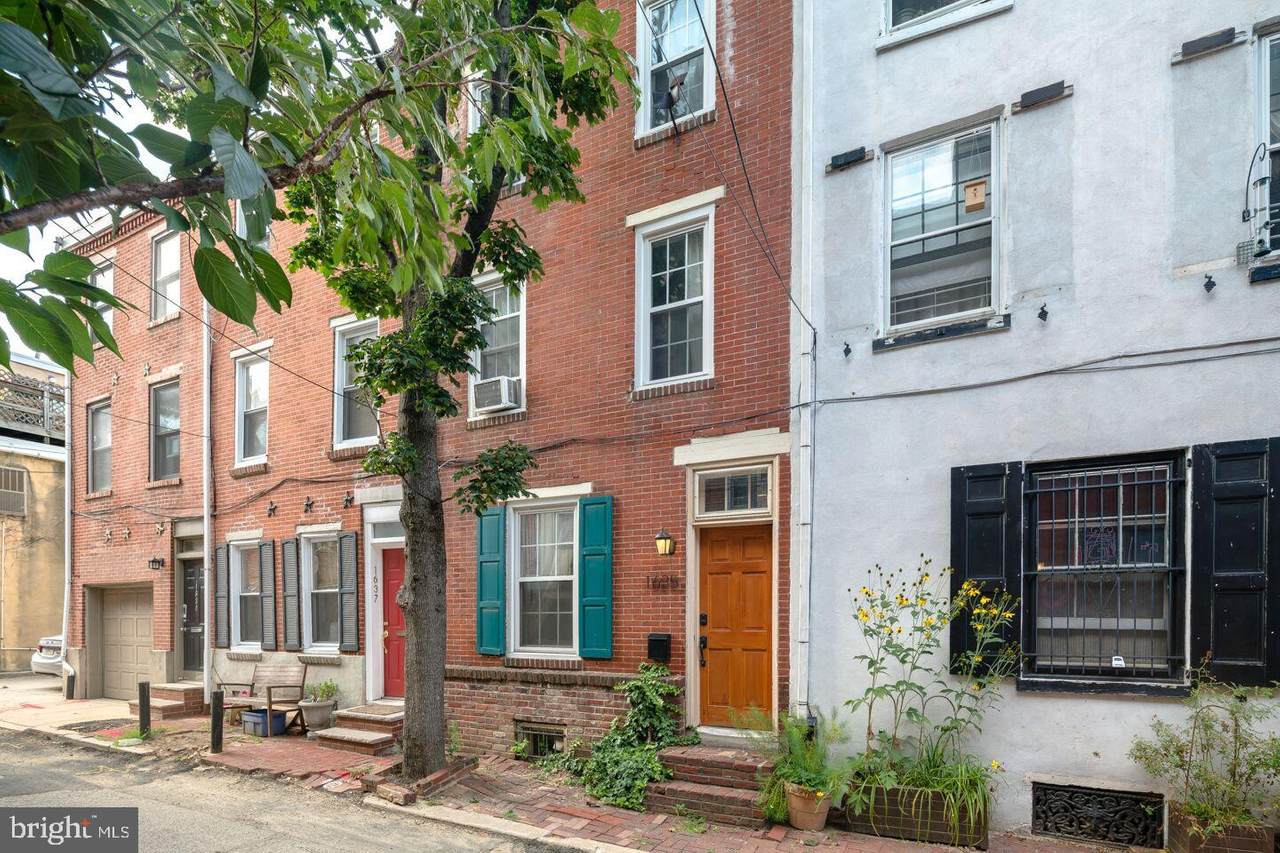 1635 Rodman Street - Photo 1