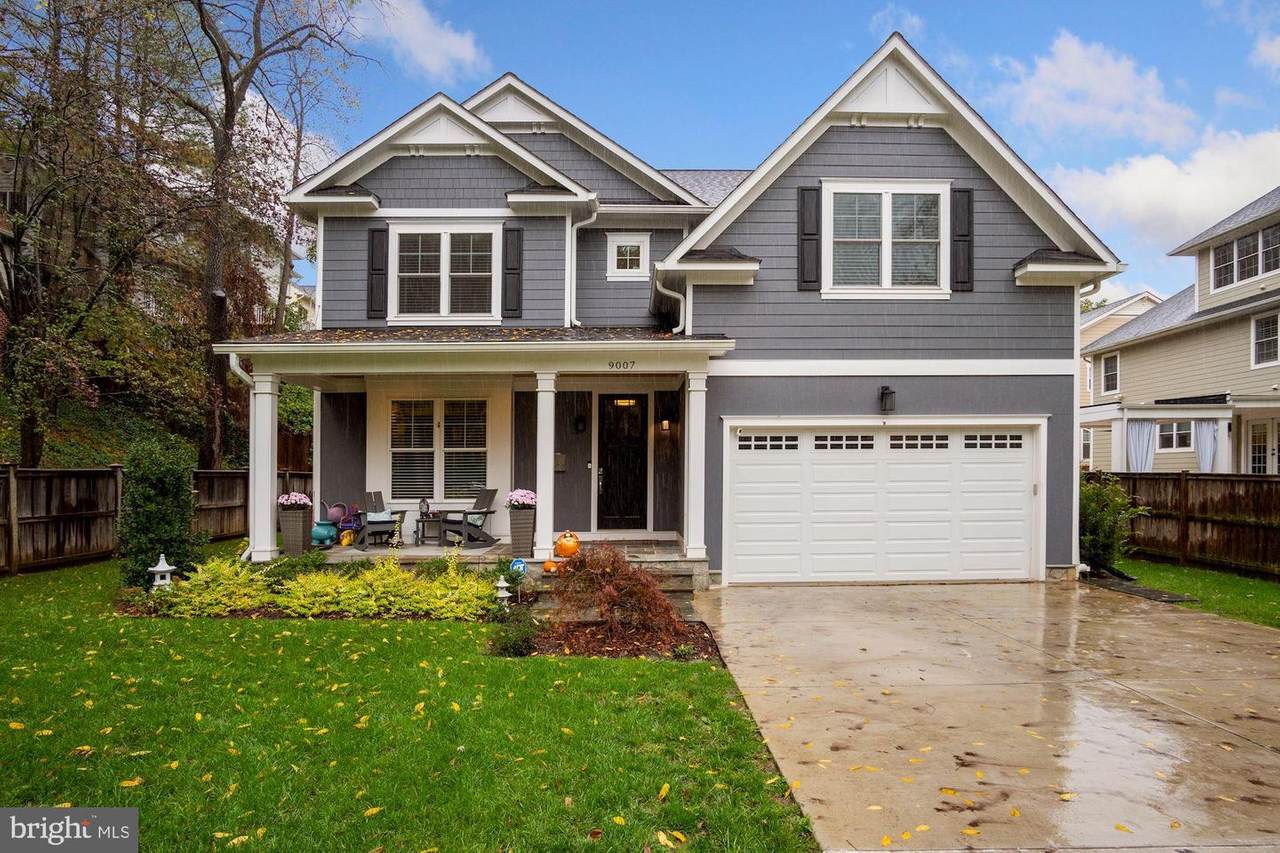 9007 Oak Place - Photo 1