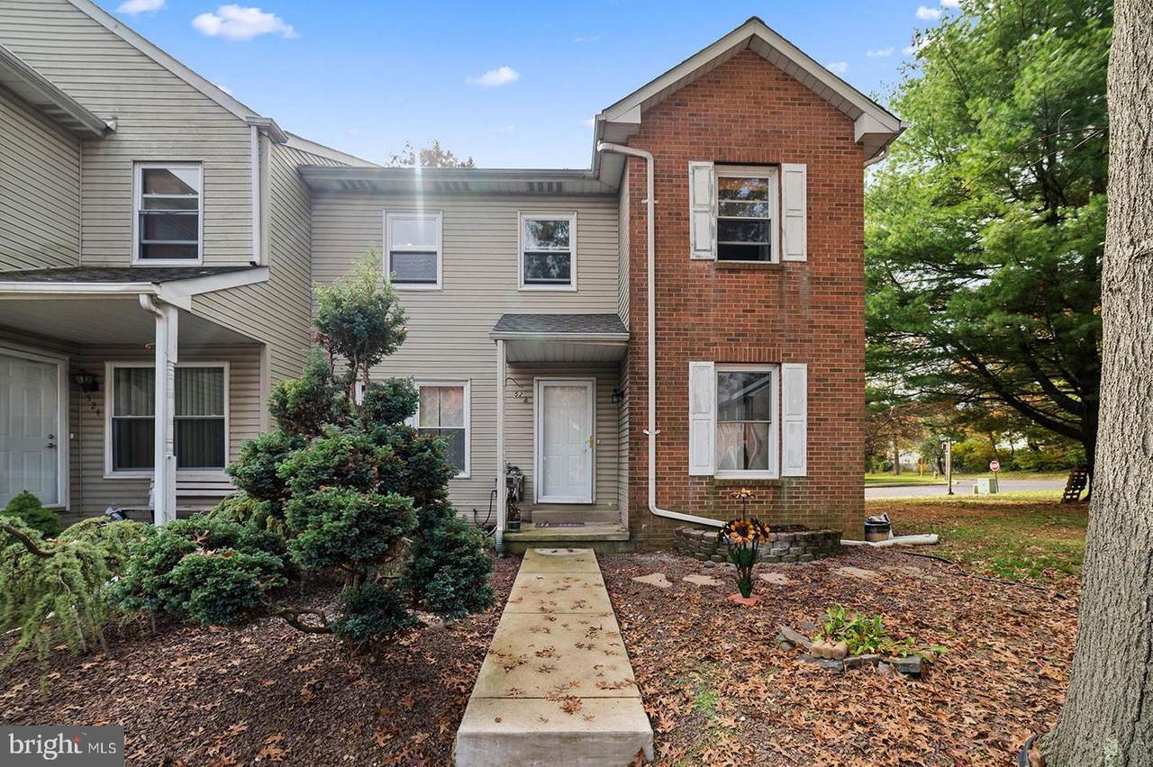 523 Amhurst Square - Photo 1