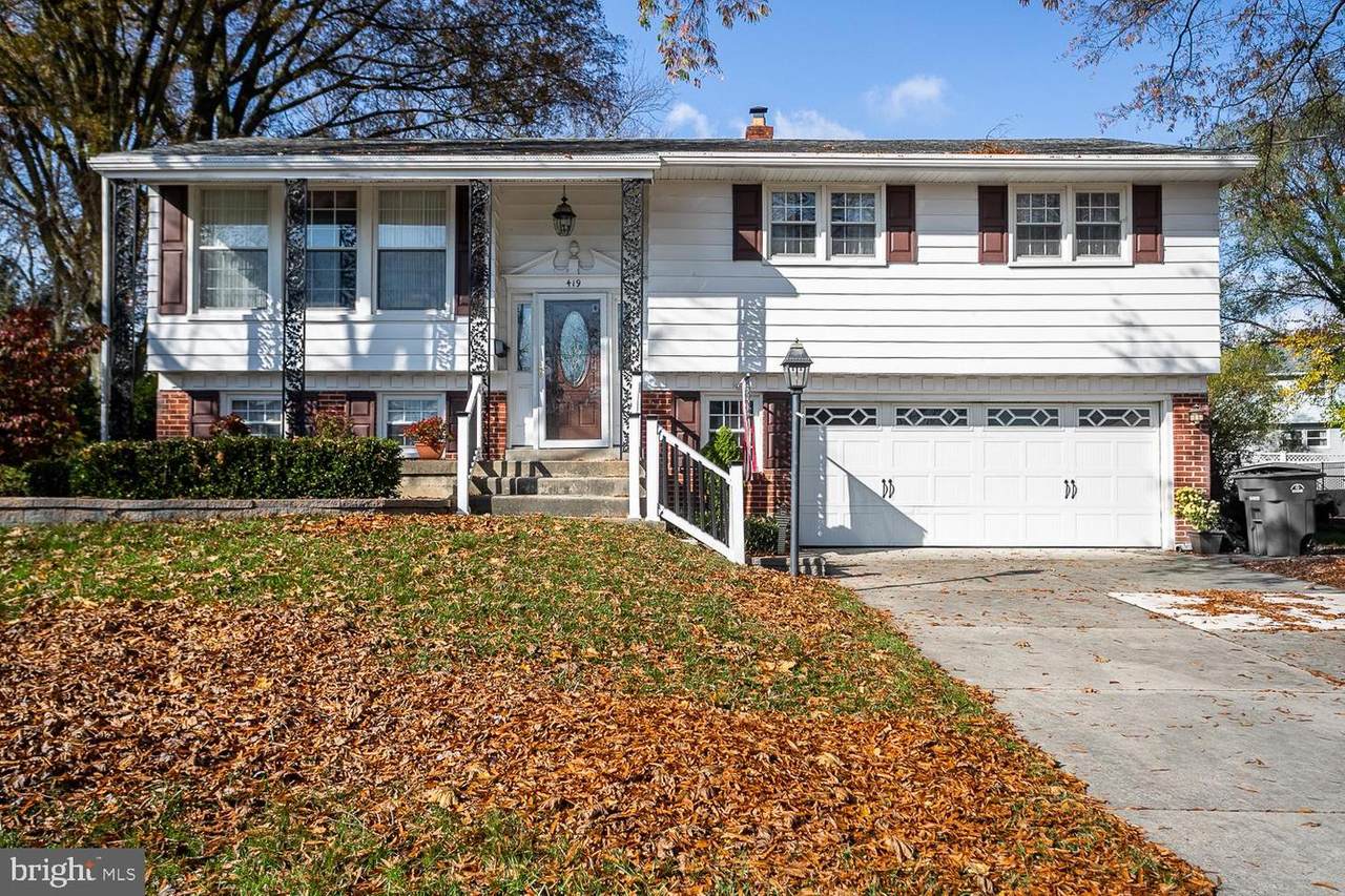 419 Hartford Drive - Photo 1