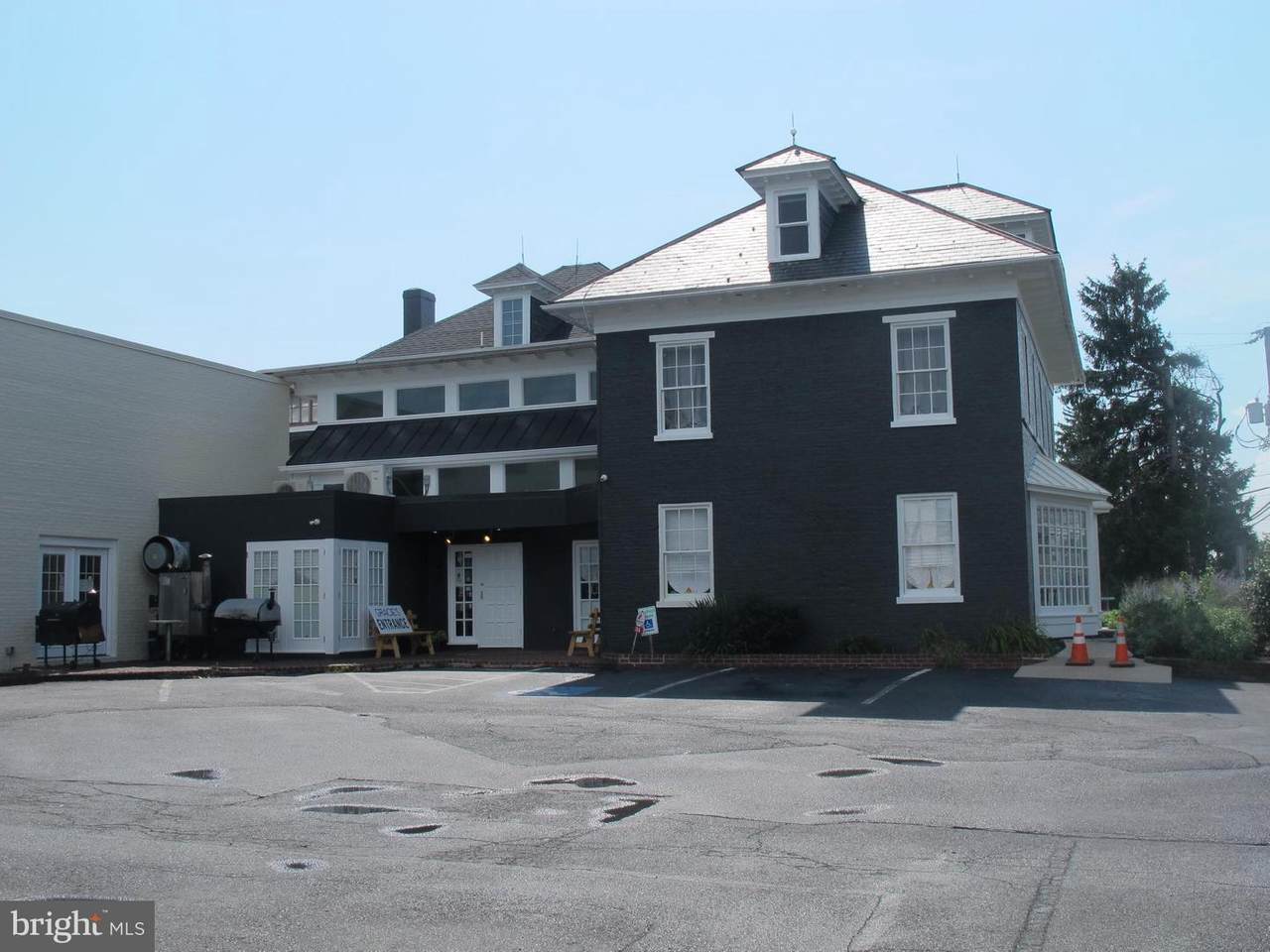 4 Keystone Court - Photo 1