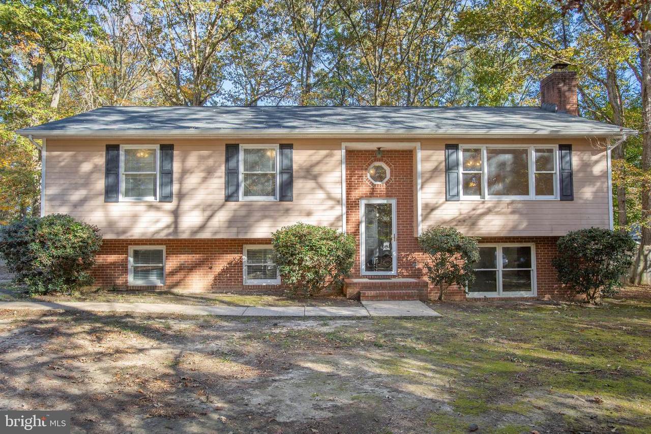 8 Hamlin Drive - Photo 1