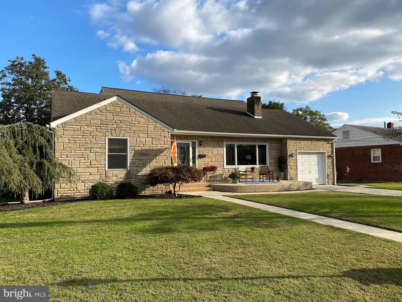 274 Washington Drive - Photo 1