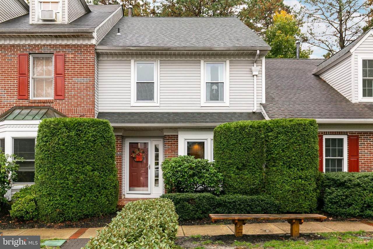 801 Mount Vernon Court - Photo 1