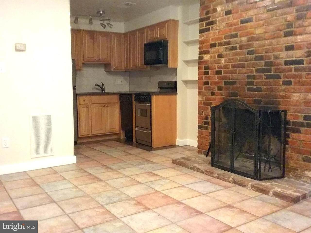 726 6TH Street - Photo 1