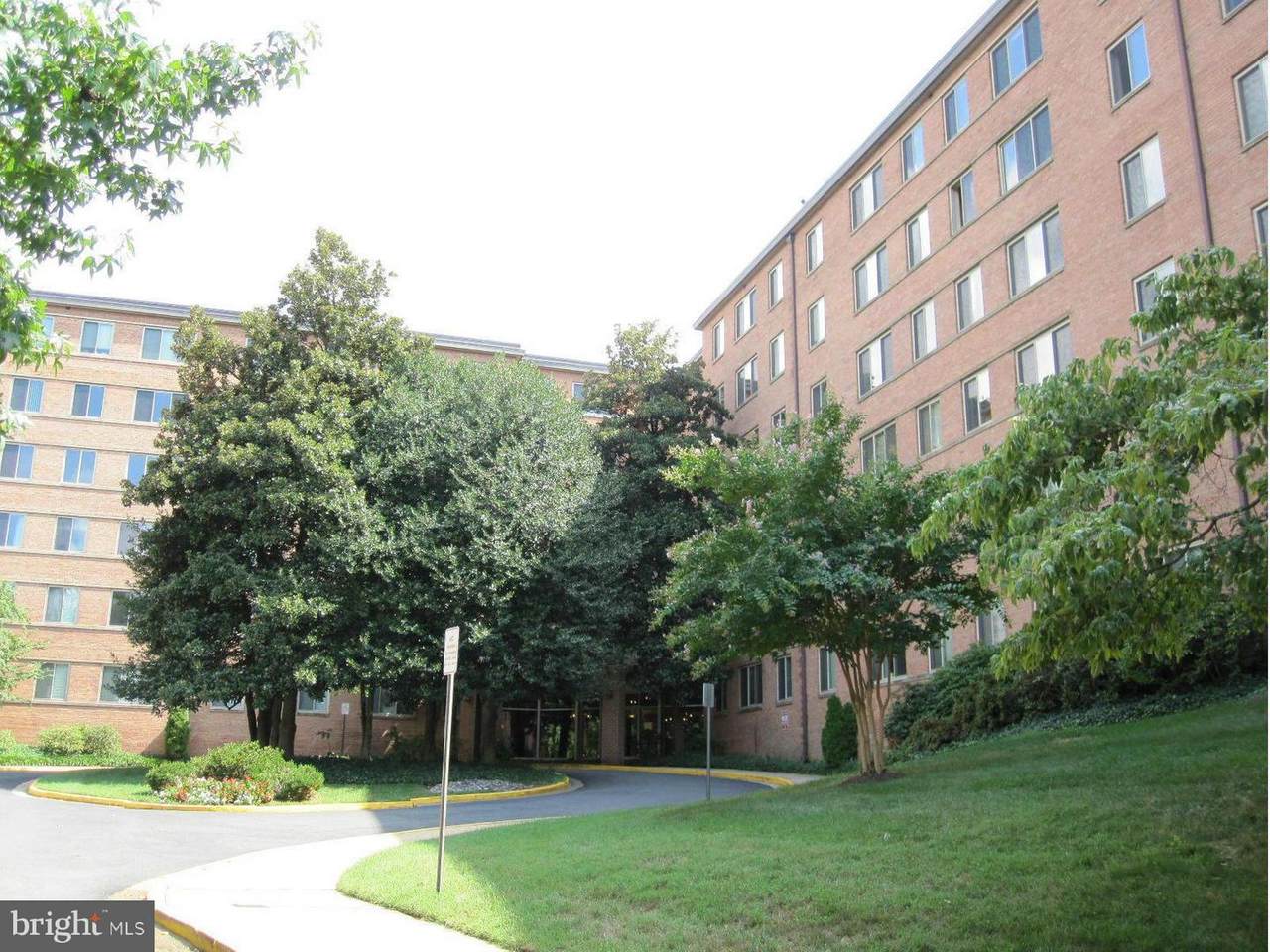 3000 Spout Run Parkway - Photo 1