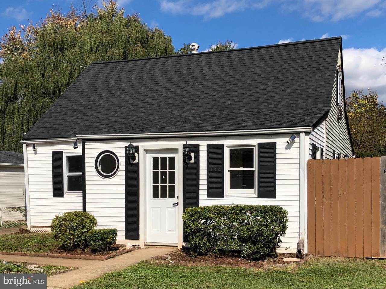 132 Evans Street - Photo 1