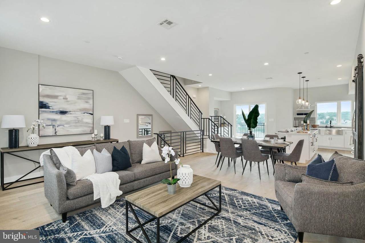 263 Hermitage Street - Photo 1