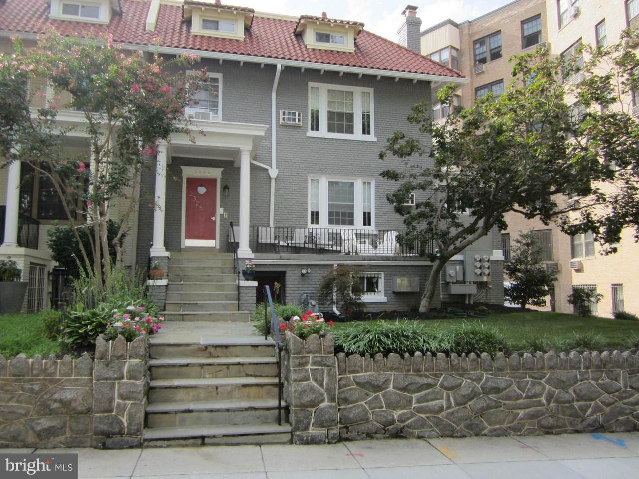2328 Ashmead Place - Photo 1